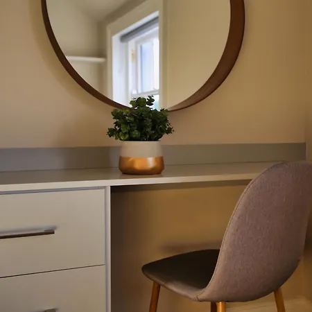 Luxurious & Stylish Period 2 Apartman Dublin